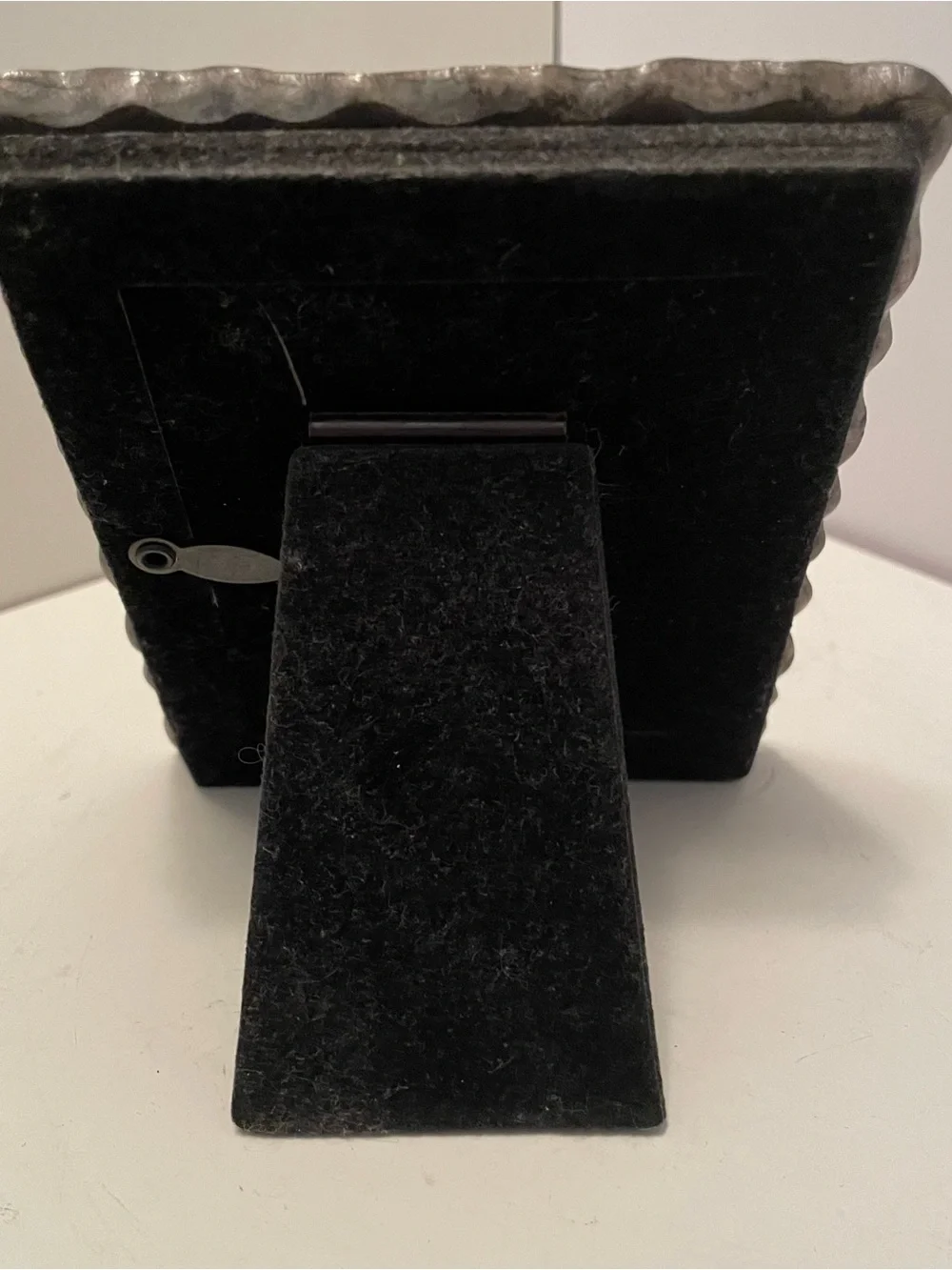 Vintage 2.5” X‎ 3.5” Heavy Metal Ornate Photo Frame Bronze Finish